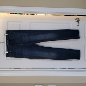 White house black market size 4 skinny jeans